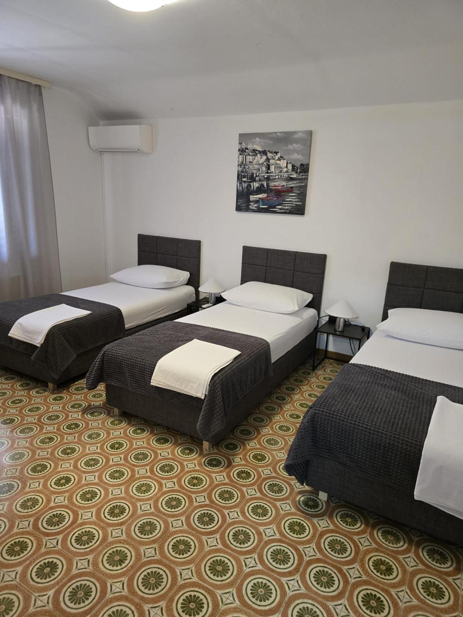 Apartment Dragica โปเรช ภายนอก รูปภาพ